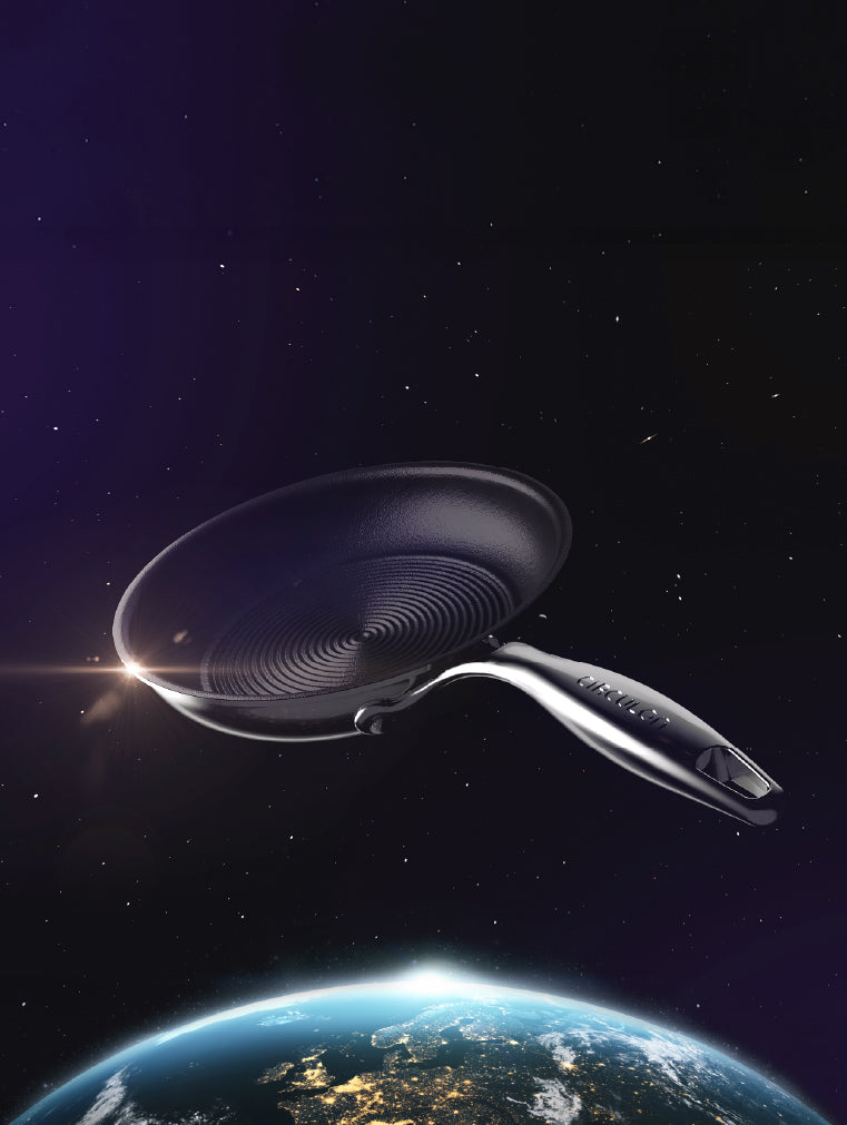 Circulon product image showing a pan in space