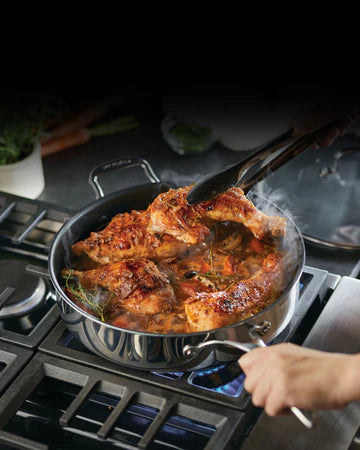 Circulon product image showing Circulon Chicken non stick pan
